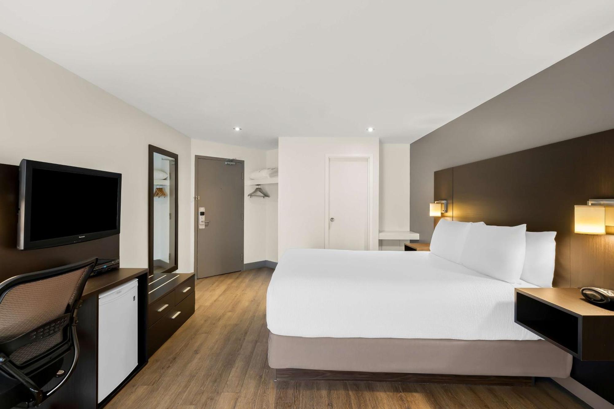 Western St. Jerome Hotel 4*